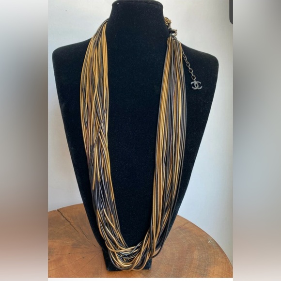 Authentic Chanel Ultra RARE Runway “Liquid Gold” Multi Snake Chain Necklace - Picture 2 of 11